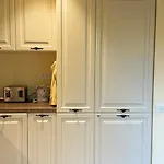 Xili's Apartment, Netflix & Free Parking * Braşov