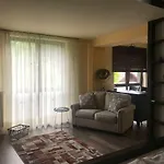 Xili's Apartment, Netflix & Free Parking Brassó
