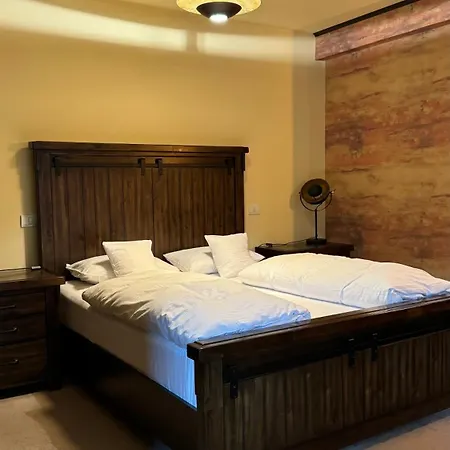 Xili's Apartment, Netflix & Free Parking *