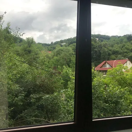 Xili's Apartment, Netflix & Free Parking Apartment Brasov